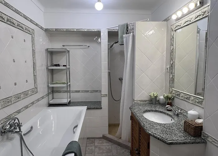 233 Galo Apartment, 2 Schlafzimmer Daire