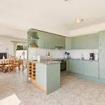 233 Galo Apartment, 2 Schlafzimmer * ポルシェス